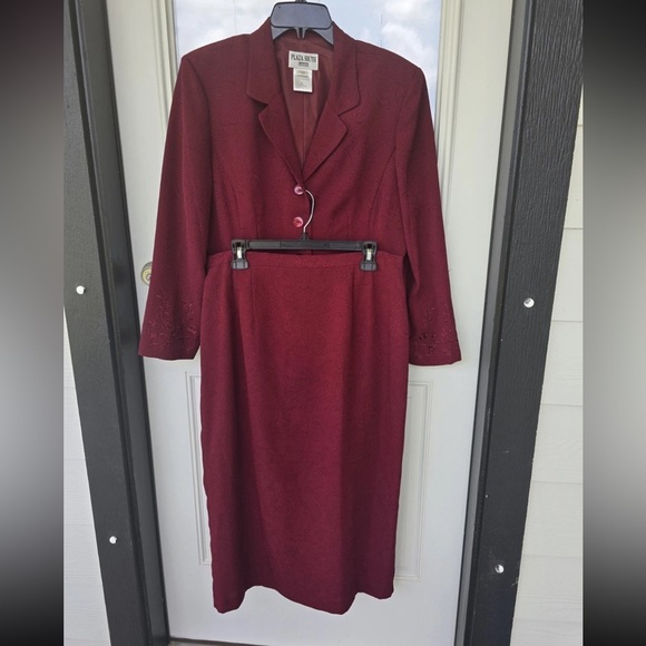 VTG Plaza South 2Piece Skirt Suit 14P Red Embroidery Long Sleeve Button Up - Picture 2 of 13